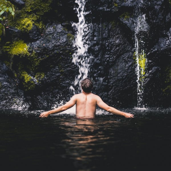 Chasing waterfalls met m’n camera en een flaske rode vino